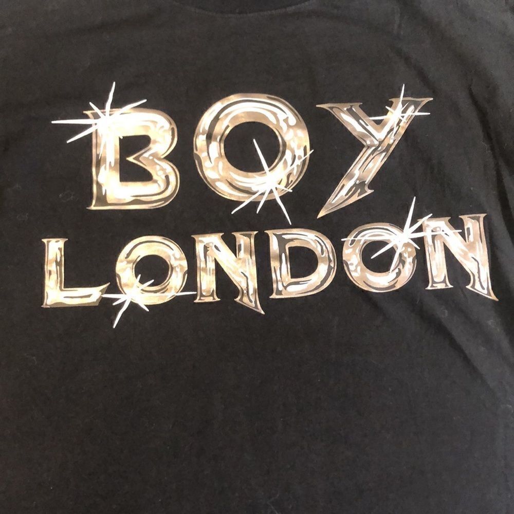 BOY London t shirt, Sz L Black UNISEX SKULL, CHAINS, WINGS on back Like New - Picture 3 of 13